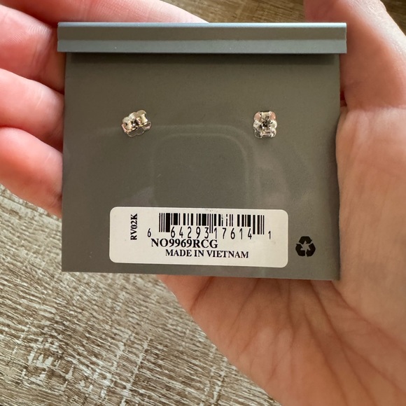 NADRI DROP EARRINGS - Picture 2 of 2